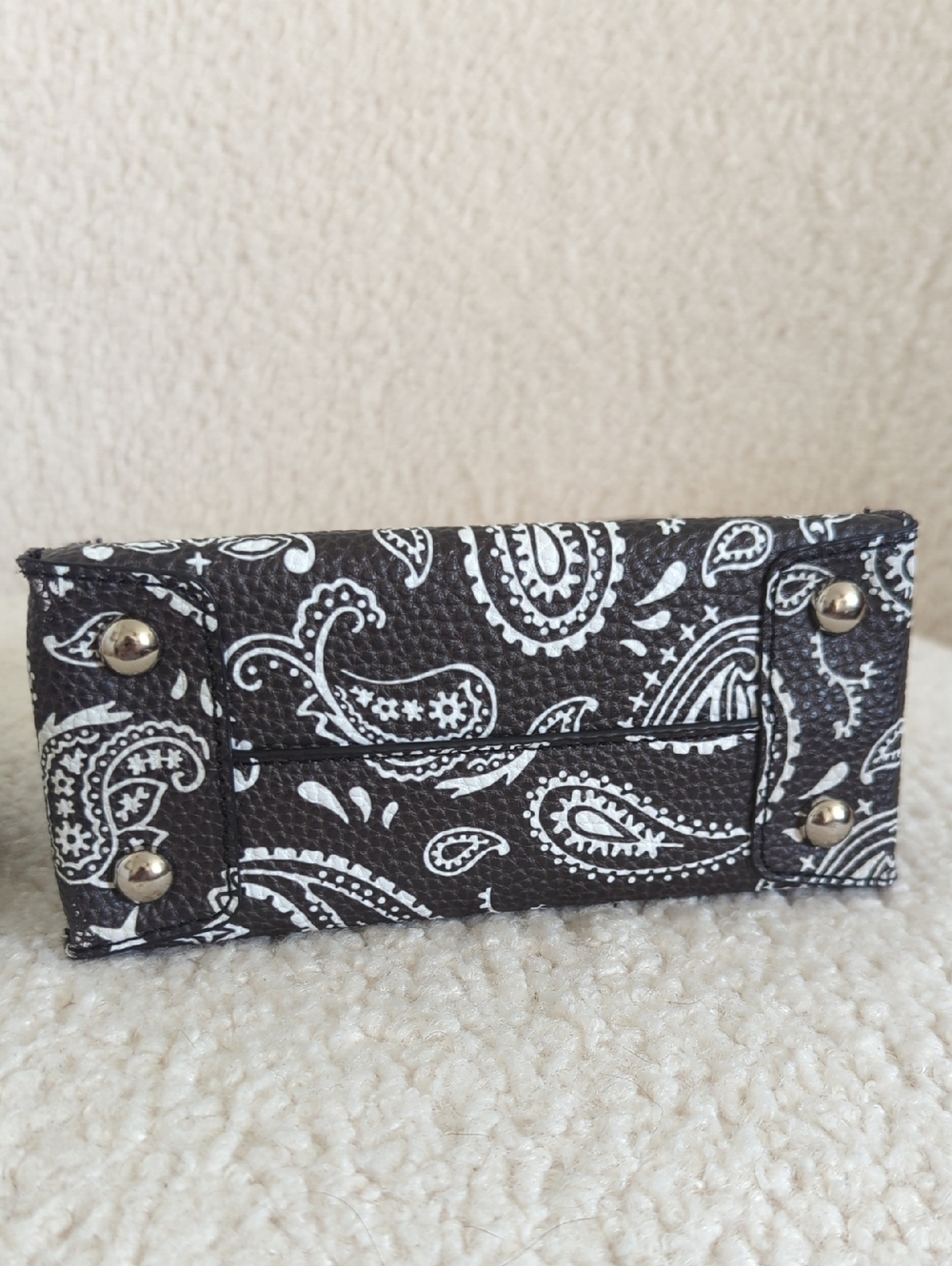 Brandon Blackwood Kuei bag in Black bandana Paisley print - Picture 7 of 11